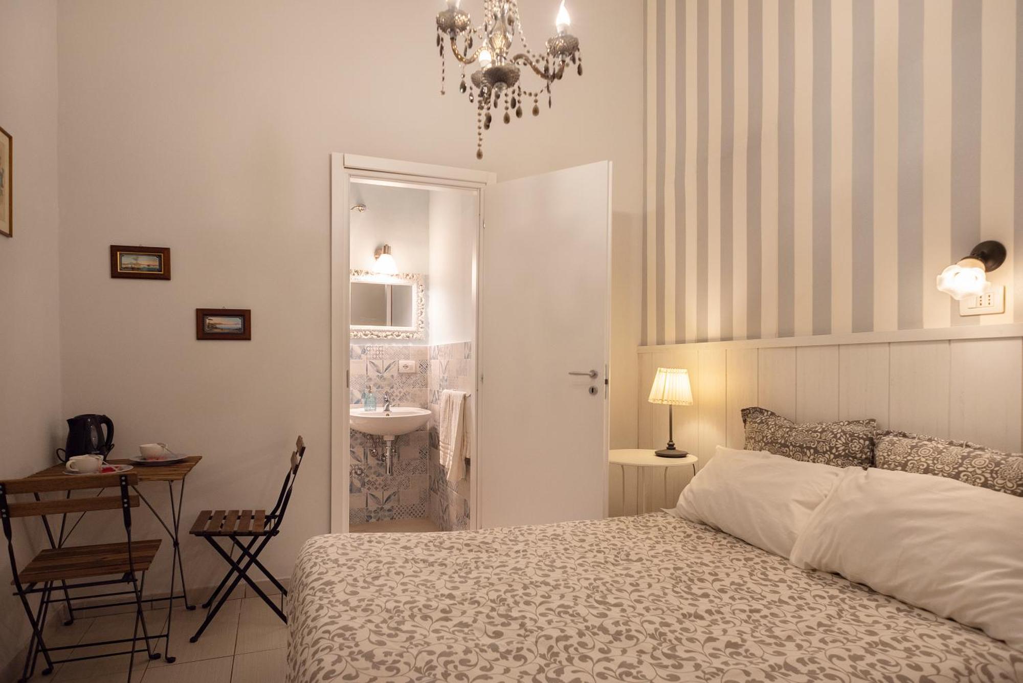 B&B Dei Decumani เนเปิลส์ ภายนอก รูปภาพ