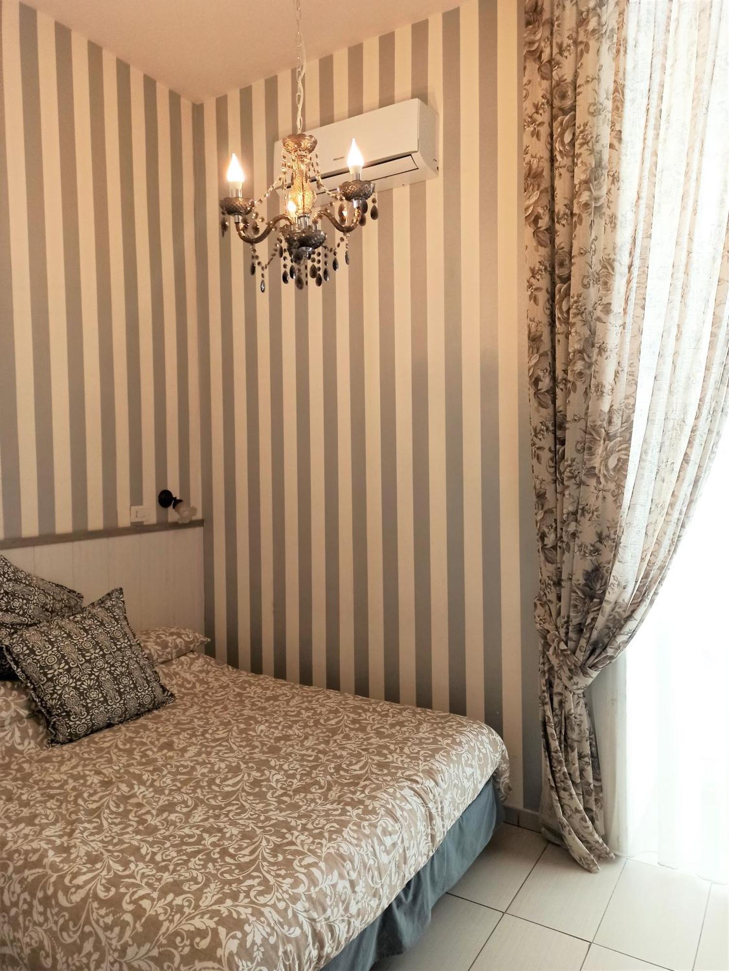 B&B Dei Decumani เนเปิลส์ ภายนอก รูปภาพ