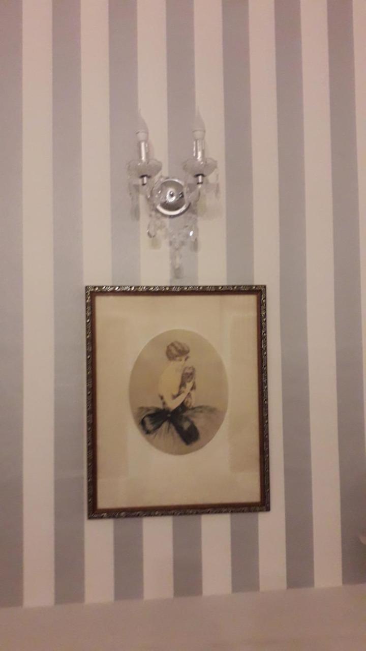 B&B Dei Decumani เนเปิลส์ ภายนอก รูปภาพ
