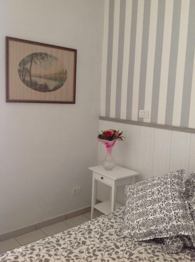 B&B Dei Decumani เนเปิลส์ ภายนอก รูปภาพ